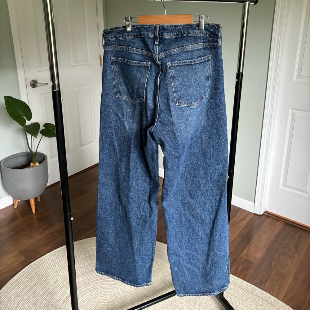 Jeans - Picture 2 of 3